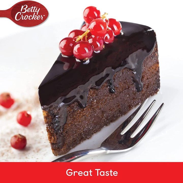 Betty Crocker Delights Tripple Chocolate Royale Cake Mix, 610g