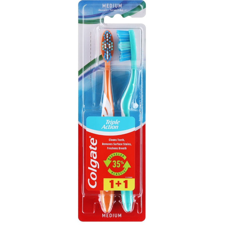 Colgate Triple Action Medium Toothbrush, 2pcs